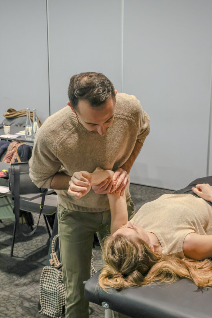 Épaule douloureuse : pourquoi le diagnostic de conflit sous-acromial ne tient plus — Skeals